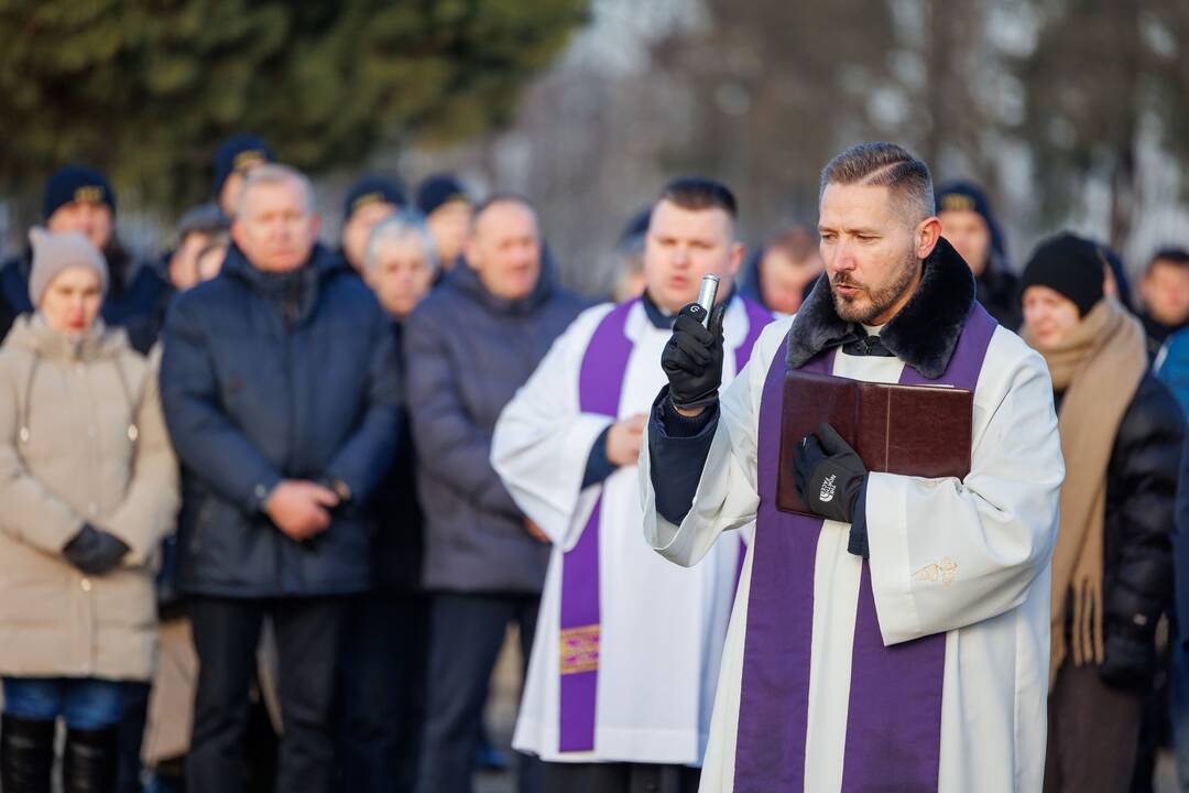 Gaisre žuvusio ugniagesio Rolando Venslauskio laidotuvės