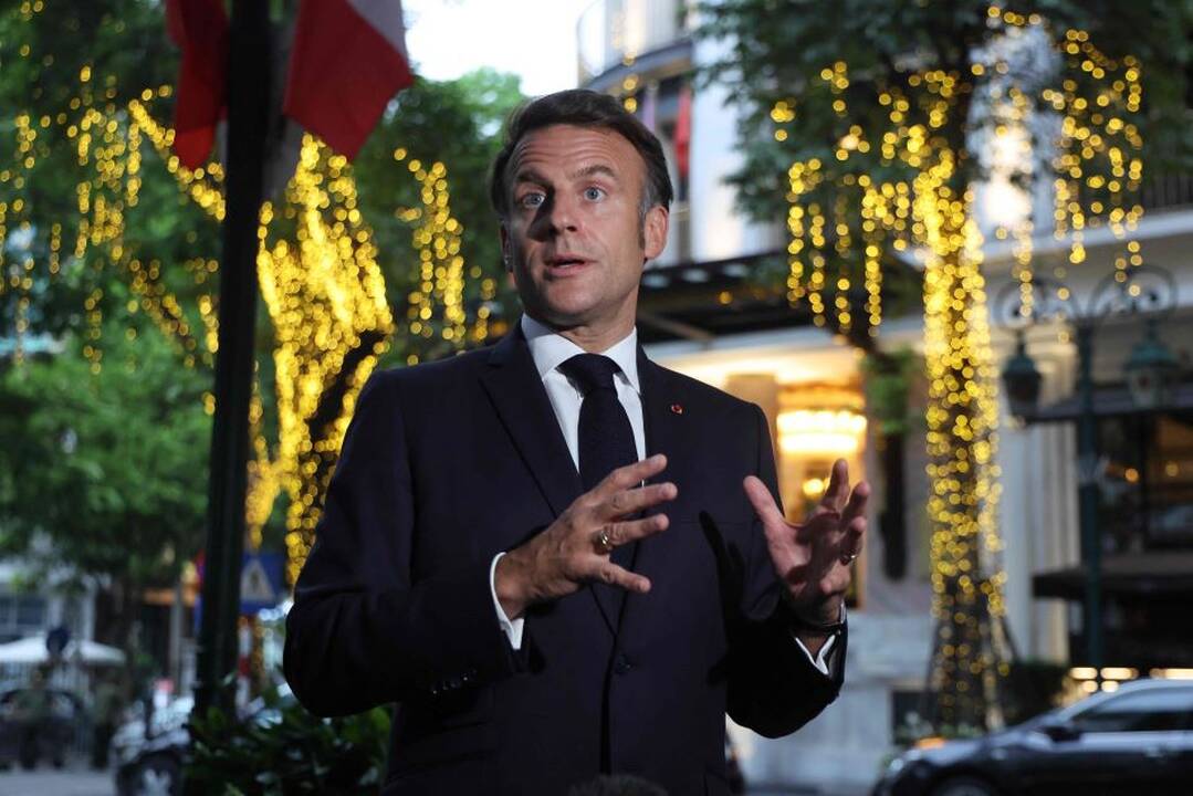 Macronas tikisi, kad Trumpo pyktis ant Rusijos „virs veiksmais“