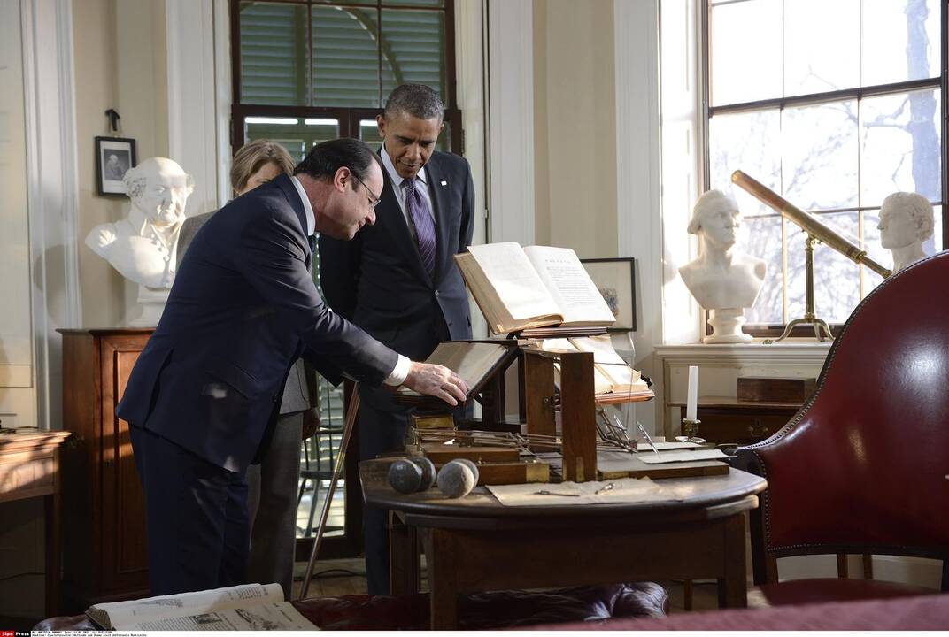 Barackas Obama (dešinėje) ir Francois Hollande'as.