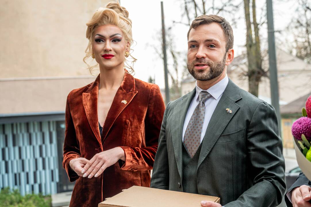 G. Nausėda Kaune susitiko su parašų loterijos nugalėtojais
