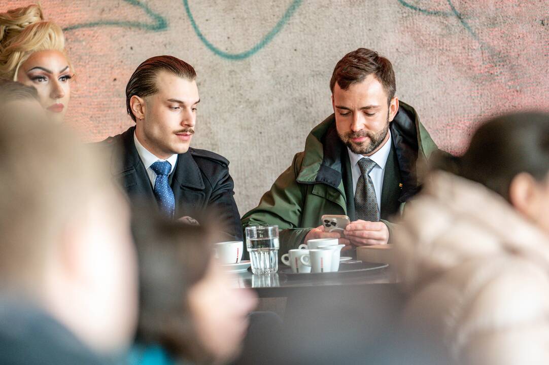 G. Nausėda Kaune susitiko su parašų loterijos nugalėtojais