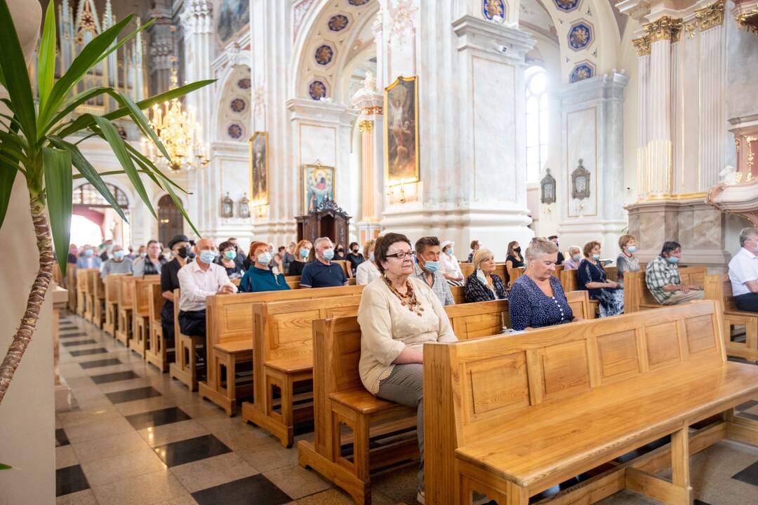 Maestro P. Bingelis išlydimas į paskutinę kelionę