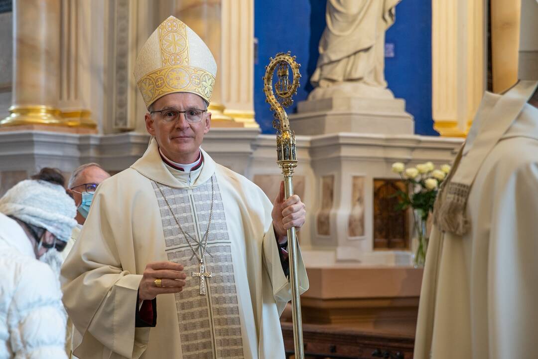 Kauno arkivyskupui K. Kėvalui įteiktas palijus