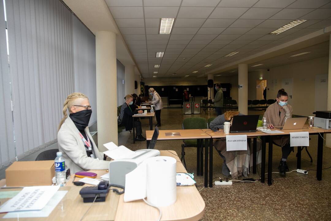 Kauniečiai renka naują Seimą (balsavimas rinkimų antrajame ture)