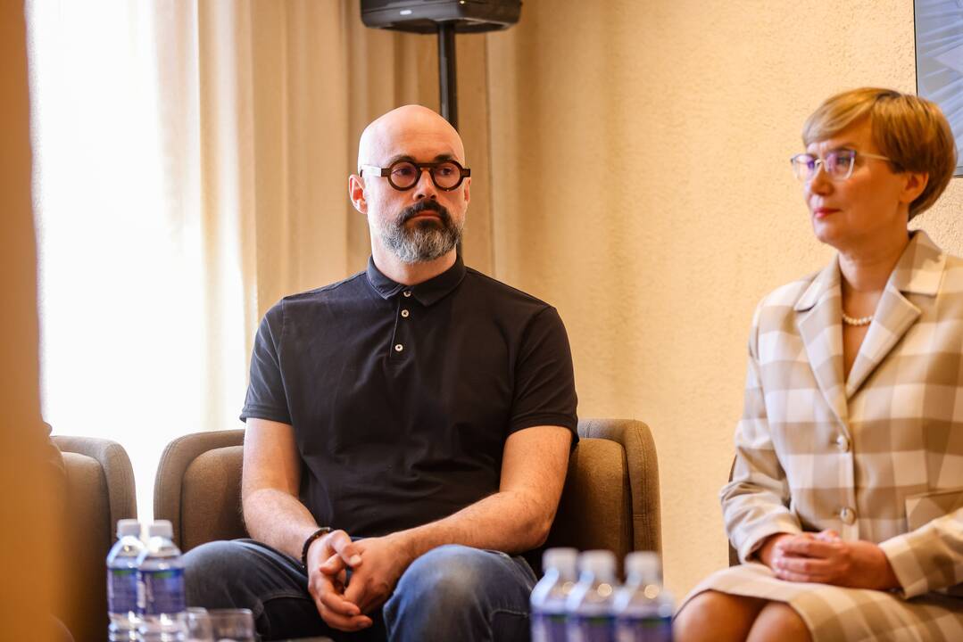Klaipėdos valstybinio muzikinio teatro rūmų atidarymo spaudos konferencija