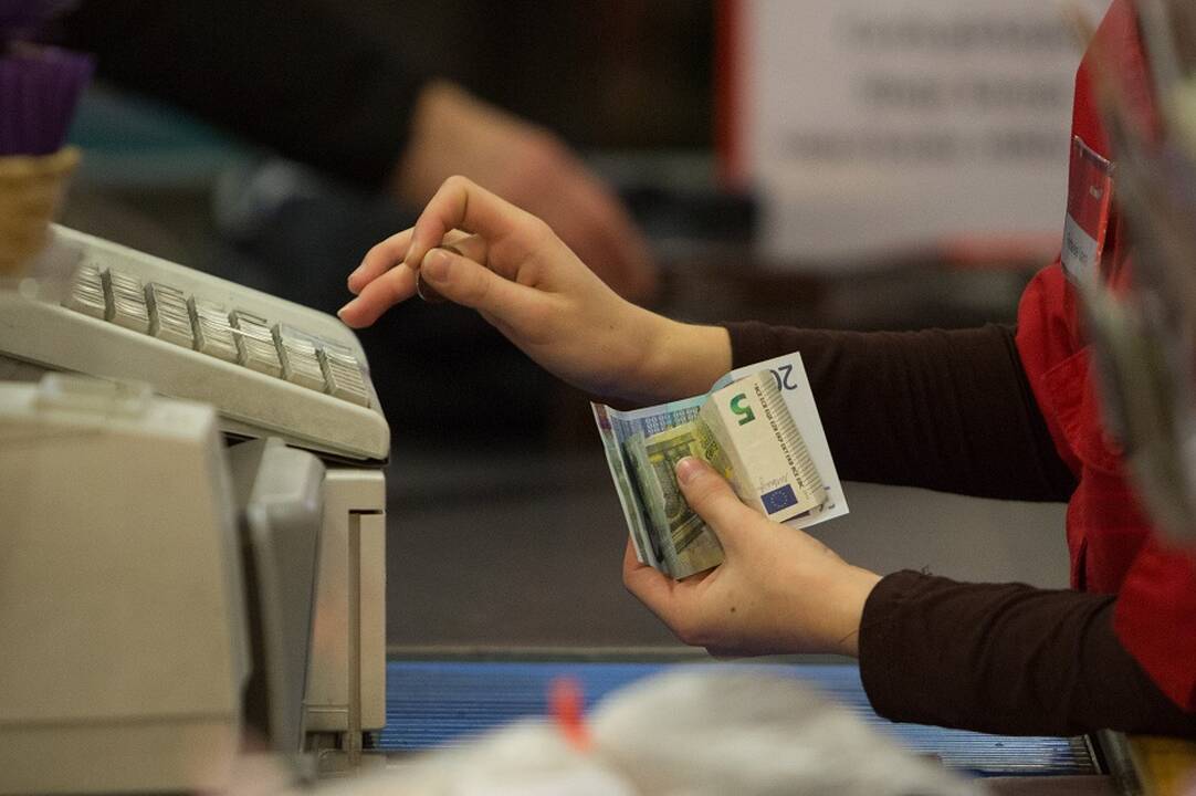 Skvernelis: siūloma atsiskaitymų grynaisiais suma – neadekvati
