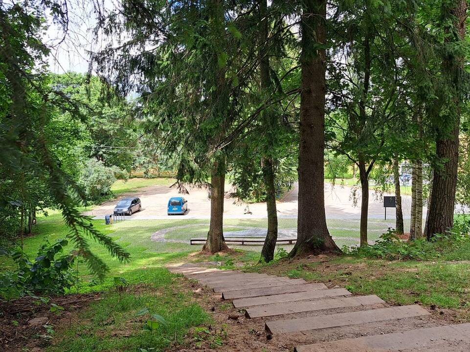 Škėvonių gūbrio pažintinis takas.