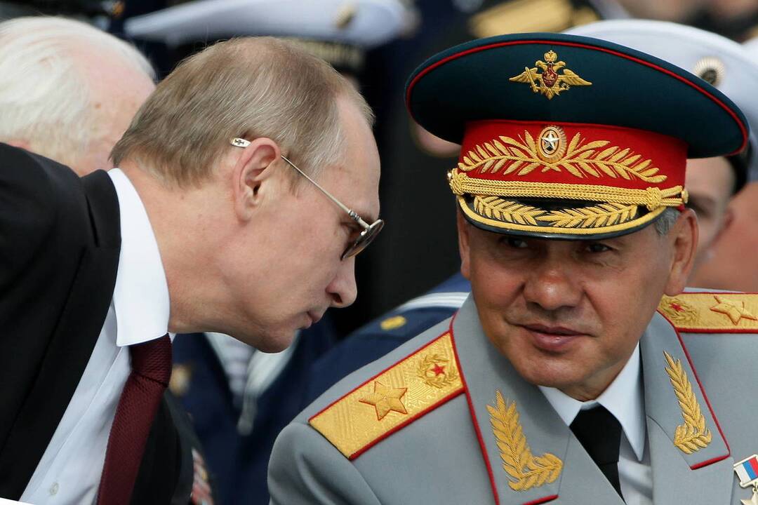 Iš kairės: Vladimiras Putinas ir Sergejus Šoigu