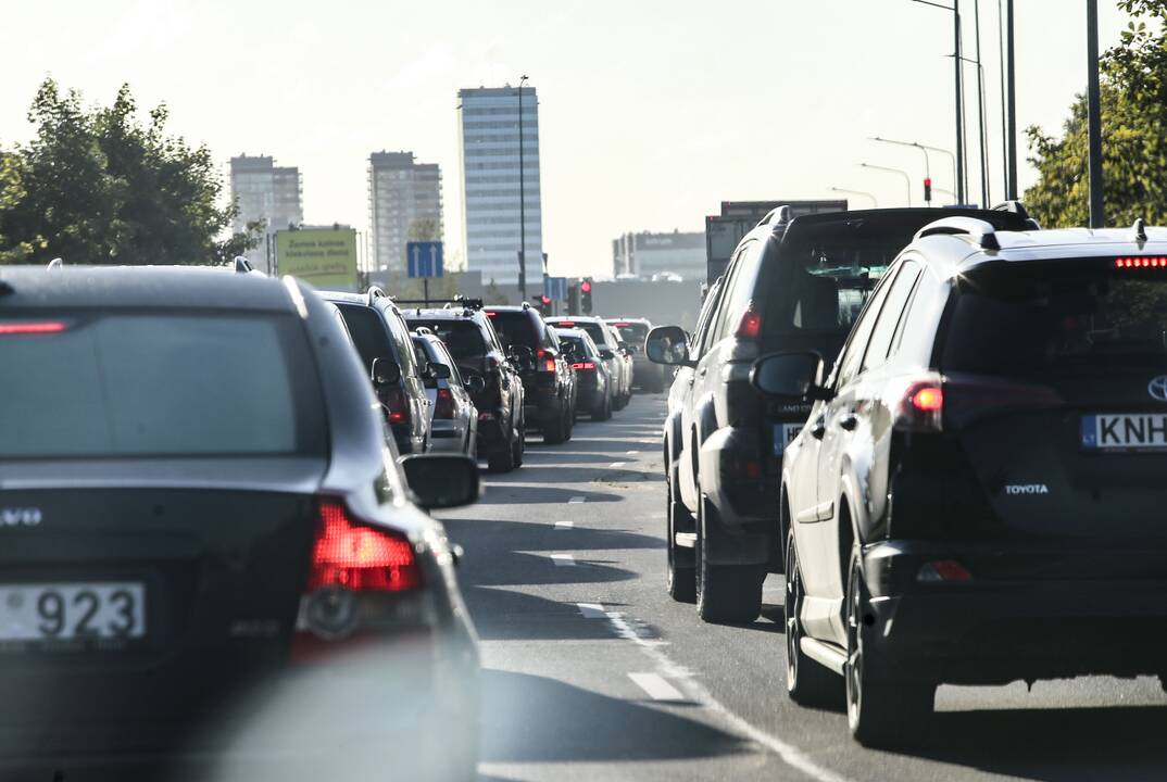 Įkurta tarptautinė asociacija, kovosianti už skaidresnę automobilių rinką