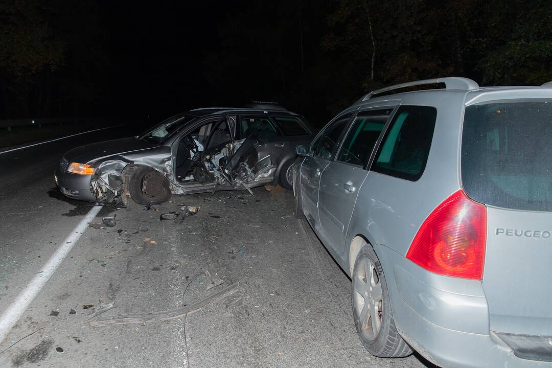Masinė avarija Kaune: susidūrė keturi automobiliai