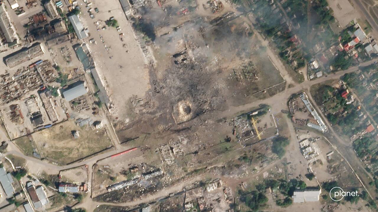 Ukraina praneša laikinai okupuotame Chersone sunaikinusi dar kelis Rusijos amunicijos sandėlius