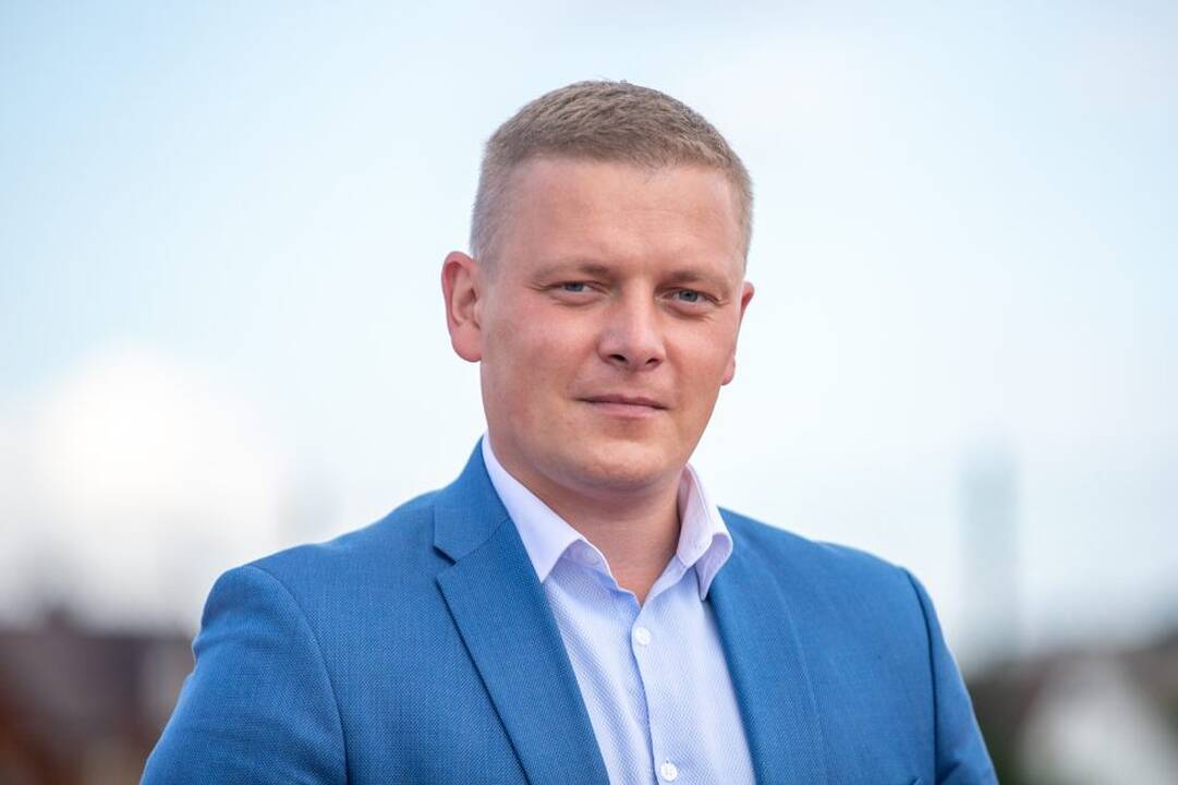Novatorė: Kauno rajono savivaldybės viešoji biblioteka bus viena iš nedaugelio šalyje, kuriai energiją gamins saulės fotovoltinė elektrinė.
