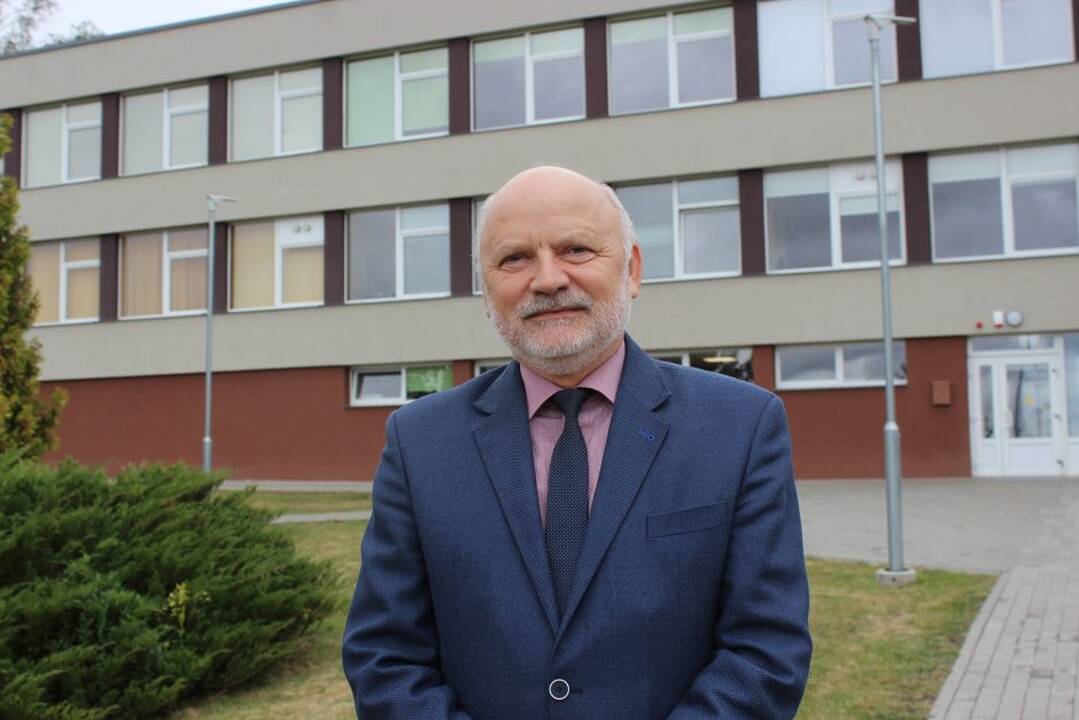 Novatorė: Kauno rajono savivaldybės viešoji biblioteka bus viena iš nedaugelio šalyje, kuriai energiją gamins saulės fotovoltinė elektrinė.