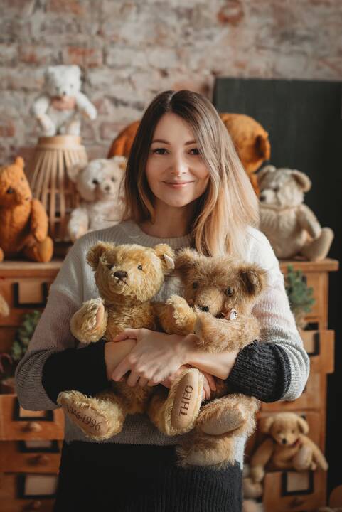 Ypatingi: beveik 100 meškinų kolekciją sukaupusi J. Venckienė tikina, kad kiekvieno jų istorija verta knygos.