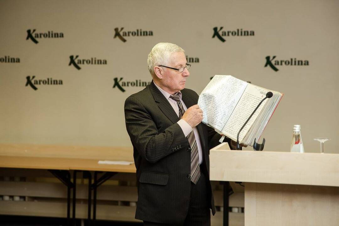 Susitikimas: Romualdas (kairėje) ir Vincas (dešinėje) Franckaičiai palinkėjo tolesnės visokeriopos gyvenimo sėkmės tituluočiausiai Lietuvos stalo tenisininkei Rūtai Paškauskienei.