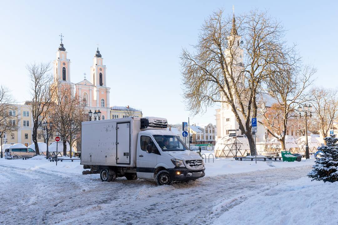 Darbai: rekonstrukcijos metu bus atnaujintos komunikacijos, danga.