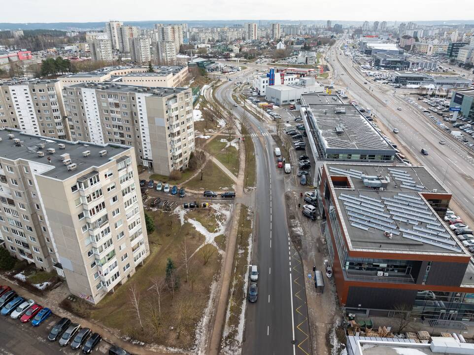 S Nėries gatvė. 