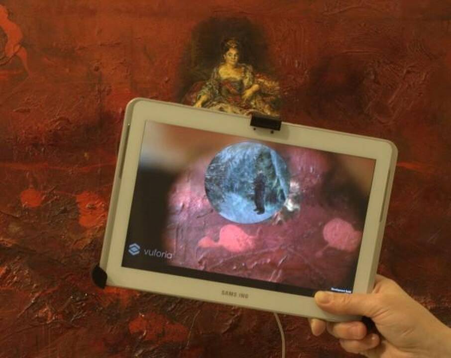 I. Leščinskaitės tapybos parodose taikomi ir interaktyvūs techniniai sprendimai.