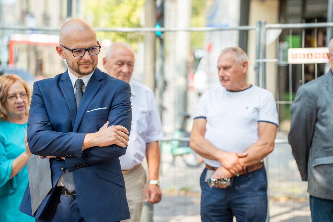 Policijos obelisko kapsulės įkasimo ceremonija