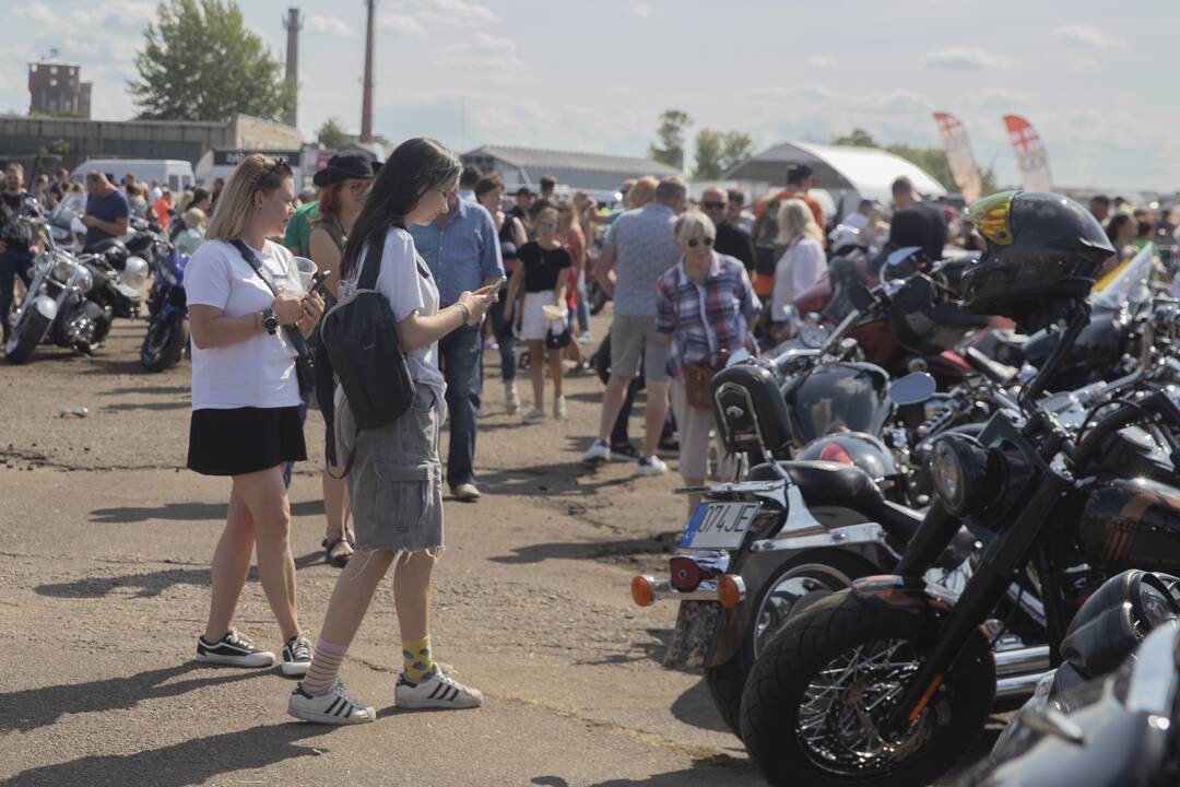 "Bike Show Kaunas" baikerių kolona