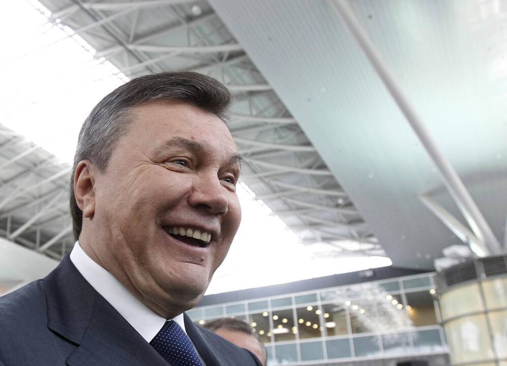 V.Janukovičius 
