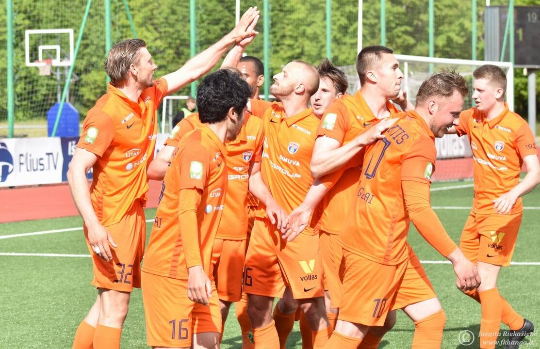„Banga“ A lygoje triukšmauja vis garsiau – tėškė antausį „Riteriams“