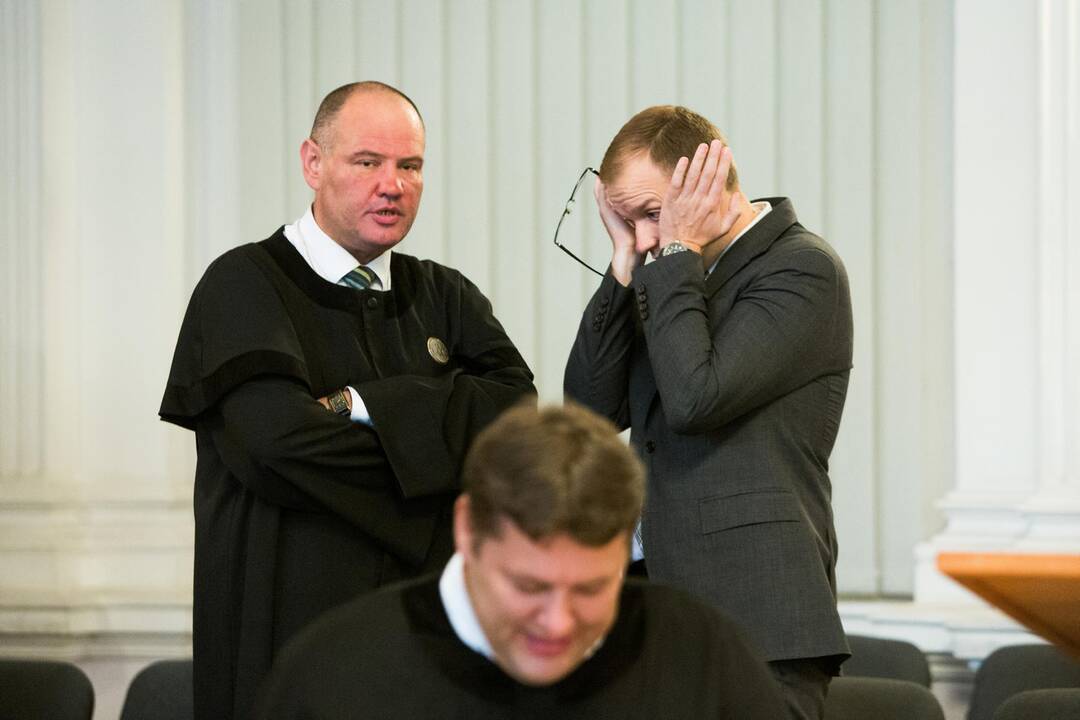 Teismas neleido kyšininkavimu įtariamam V. Gapšiui išvykti iš šalies