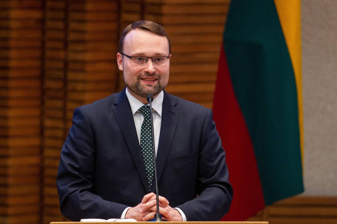 Šiuo metu ministro M. Kvietkausko vadovaujamoje ministerijoje dirba trys viceministrės.