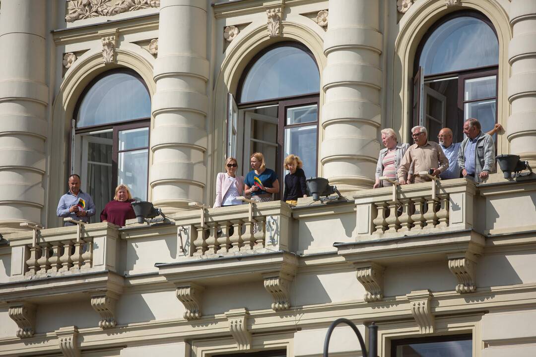 G. Nausėda apsilankė prie J. Basanavičiaus paminklo