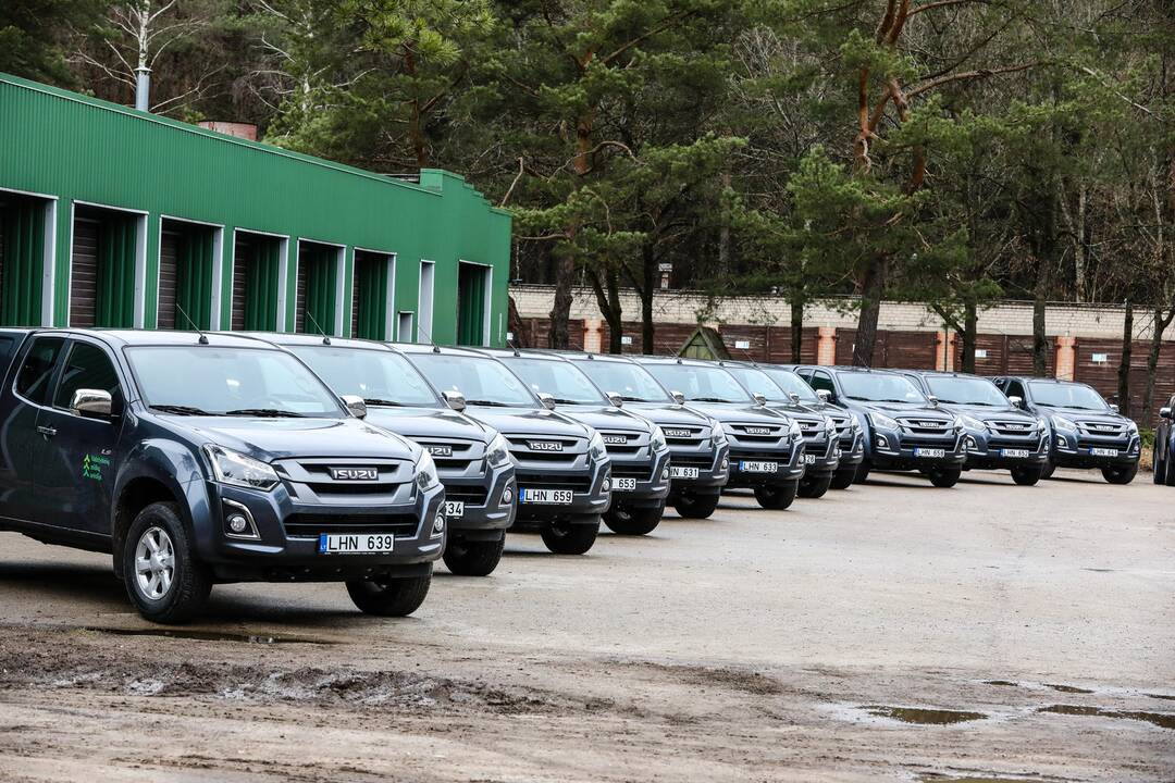 Miškų urėdija pirko automobilių gaisrams gesinti