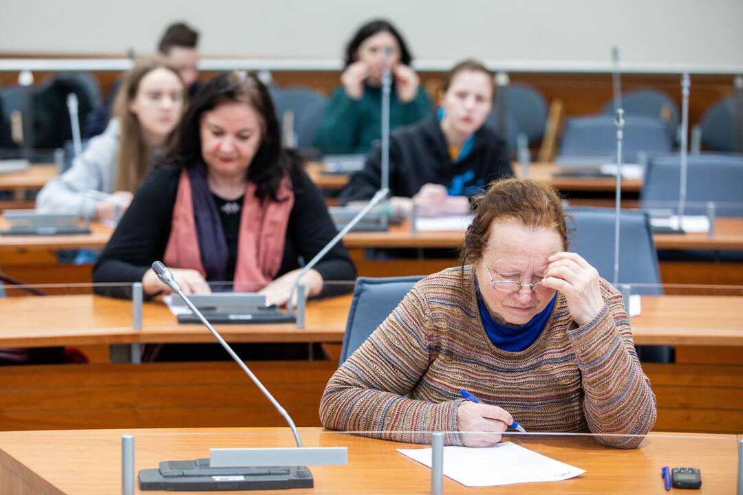 Vilniečiai rašė nacionalinį diktantą