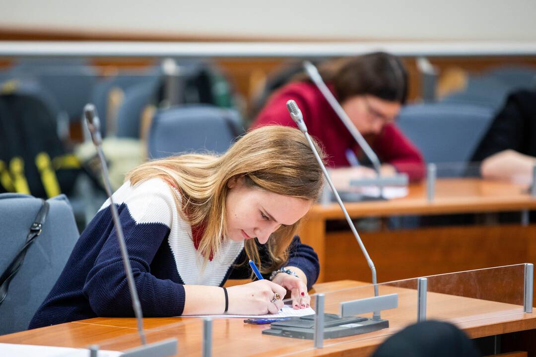 Vilniečiai rašė nacionalinį diktantą