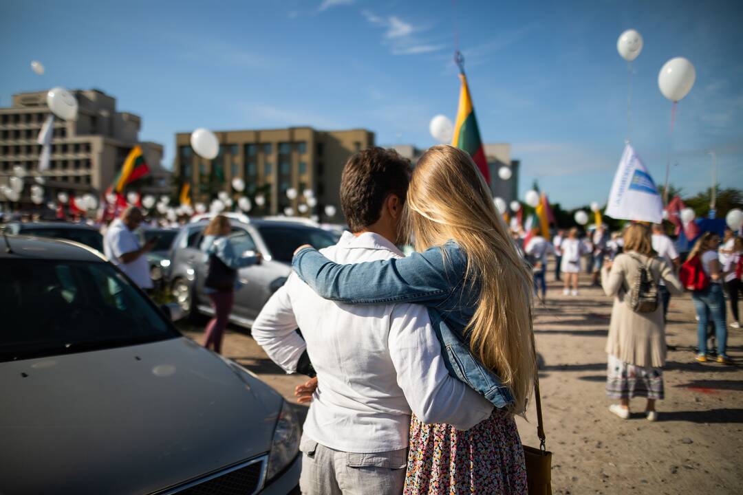 Šeimų maršo protestas prie Seimo