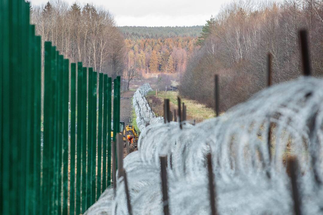 Artimiausiomis dienomis Baltarusijos pasienyje koncertinos užtvara sieks 100 km