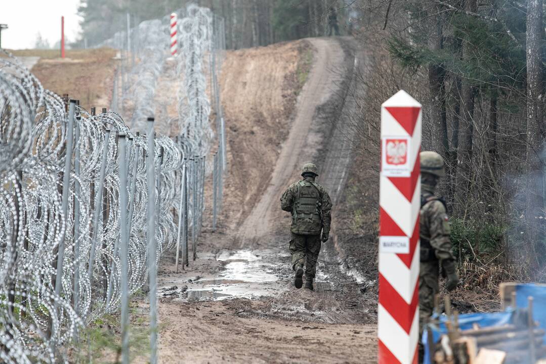 Trečia rami para pasienyje: iš Baltarusijos nesiveržė neteisėti migrantai