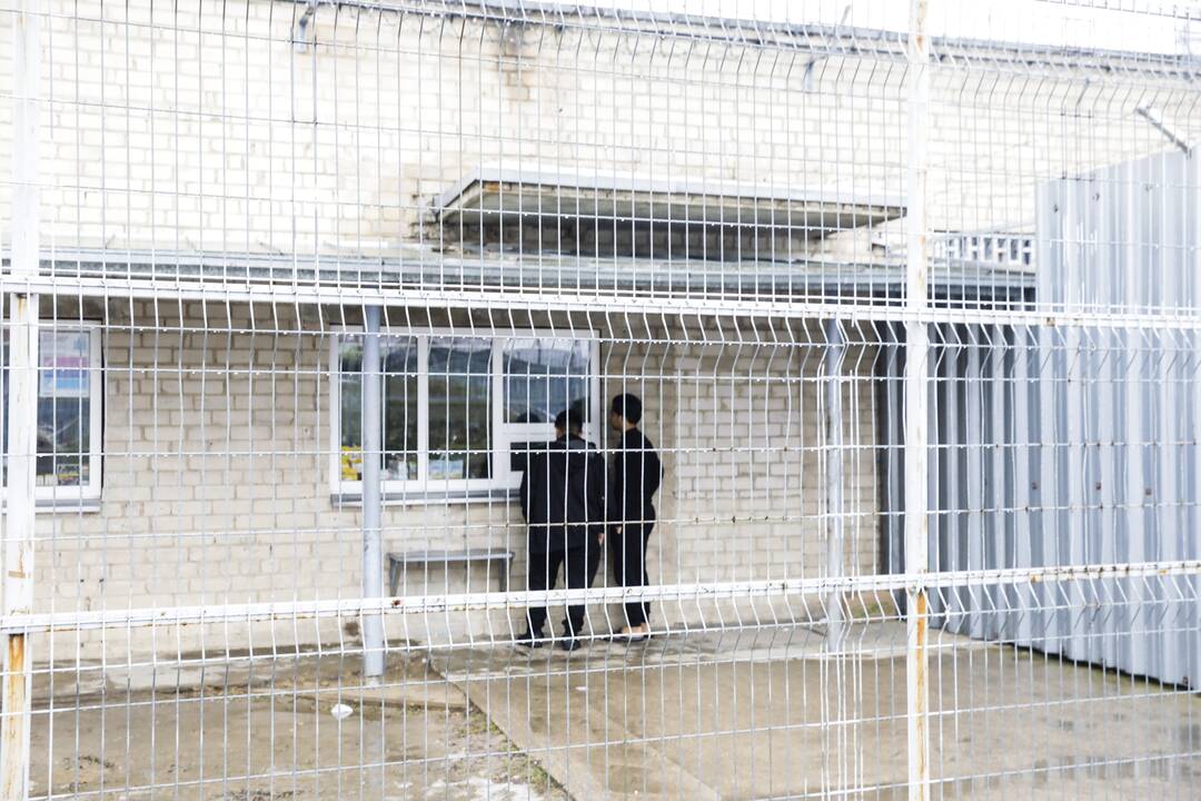 Migrantai Kybartų užsieniečių registracijos centre