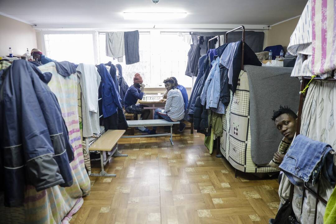 Migrantai Kybartų užsieniečių registracijos centre