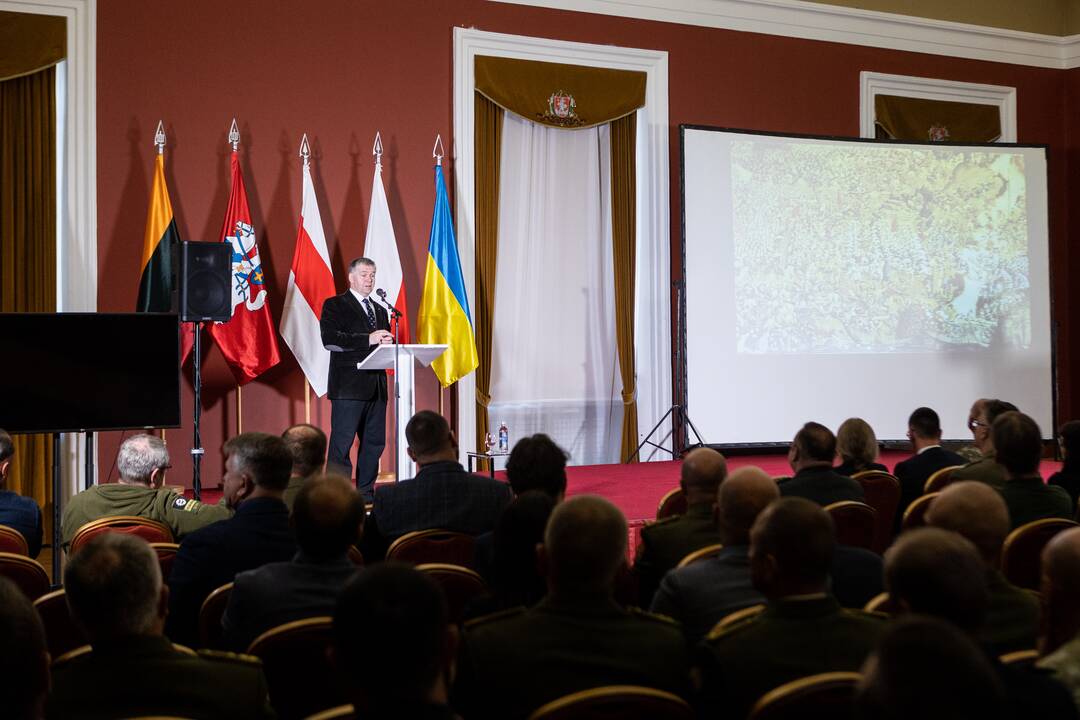 O. Arestovyčiaus pranešimas konferencijoje Vilniuje