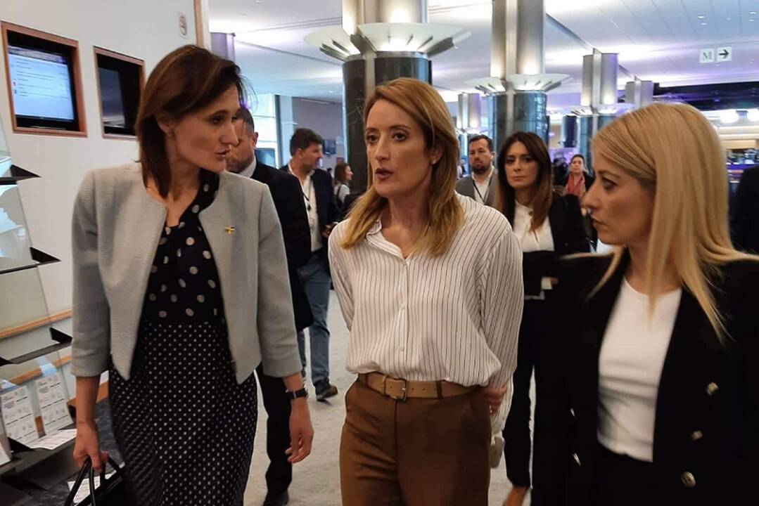 Seimo pirmininkė: Europa turi maksimaliai griežtinti sankcijas Rusijai