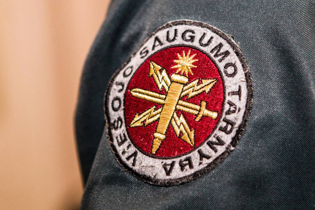 Už gėrimą darbe atleisto VST vado S. Survilos teismas į pareigas negrąžino