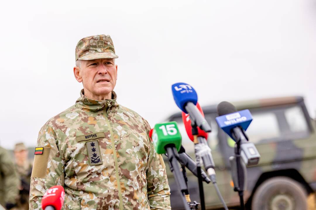 V. Rupšys lankė karius, saugančius valstybės sieną