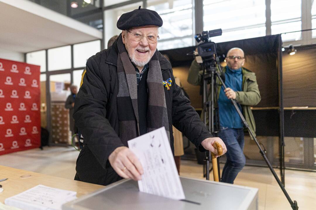 Lietuvoje prasidėjo išankstinis balsavimas savivaldybių tarybų ir merų rinkimuose