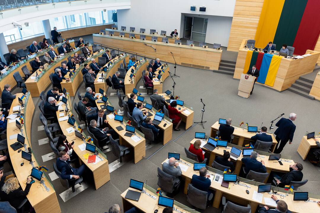 Seimas svarstė klausimą dėl A. Stončaičio atleidimo