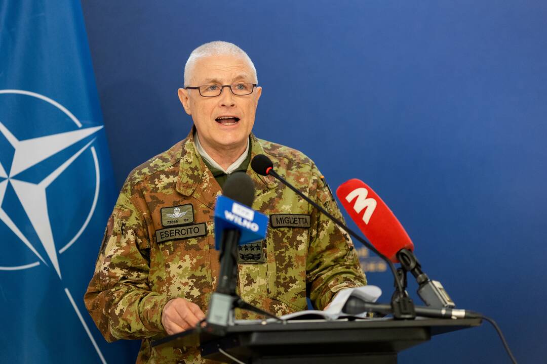 Lietuvoje vieši NATO Jungtinės pajėgų vadavietės Brunsume vadas
