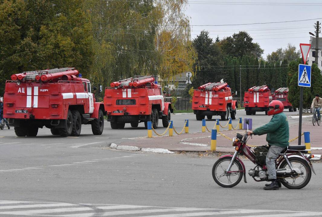 Kijevo naftos bazėje kilo didžiulis gaisras: liepsnojo benzinvežiai