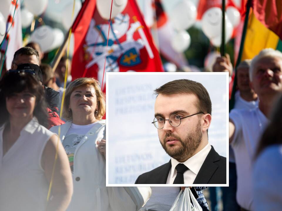 Su protestuotojais prie Prezidentūros išėjo pakalbėti patarėjas: dėkojo už aktyvumą