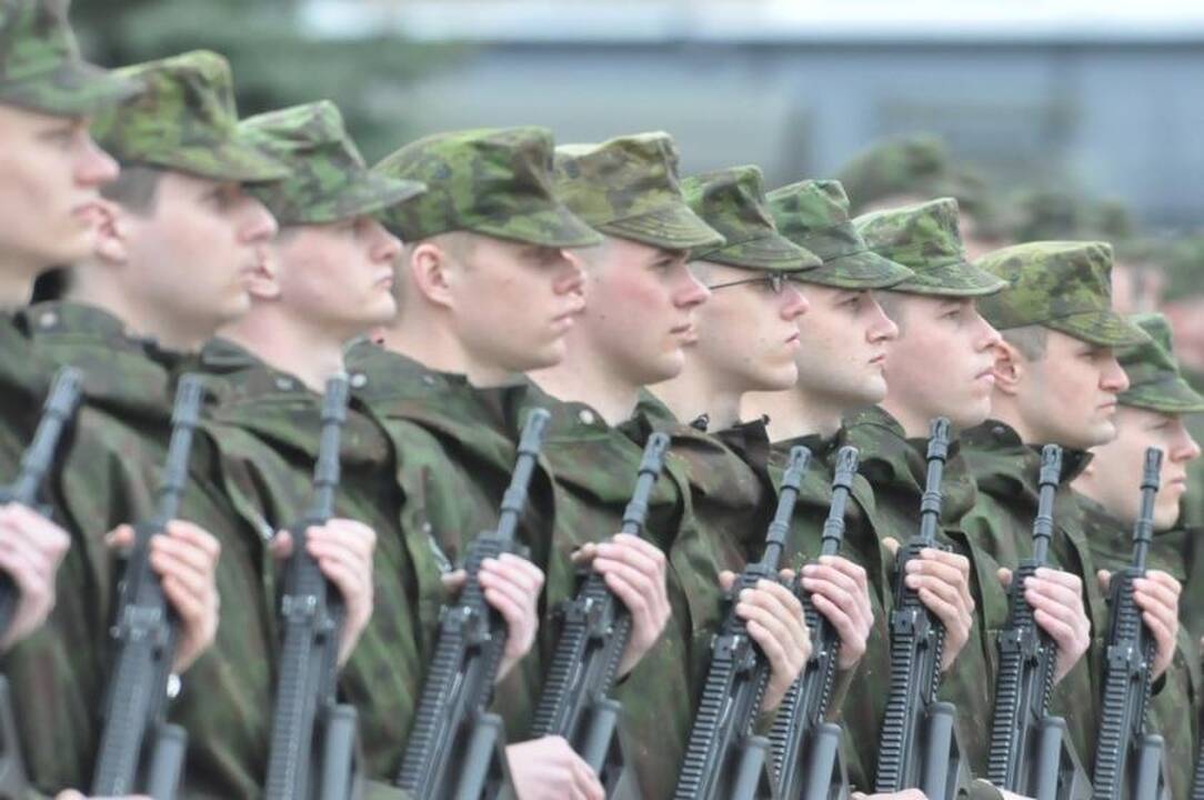 Stabdomas privalomas šaukimas į karo tarnybą Šiaulių regione