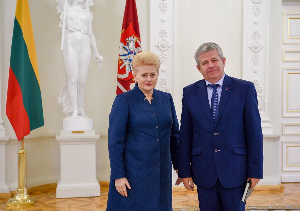 Konstitucijos egzamino nugalėtojų apdovanojimai