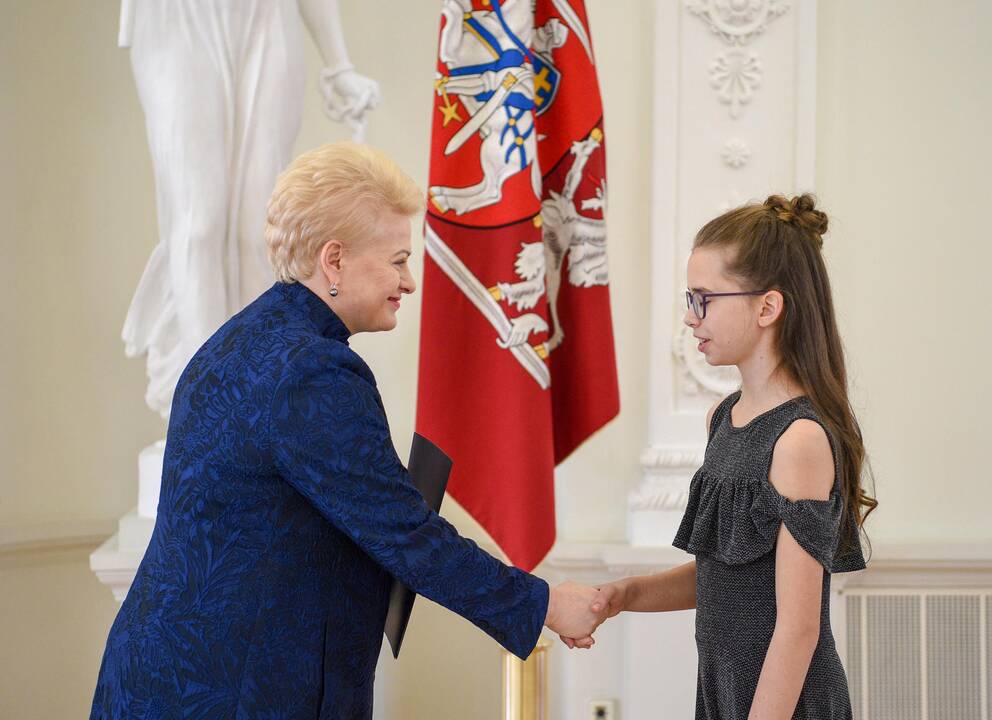 „Lietuvos tūkstantmečio vaikų“ nugalėtojai – Prezidentūroje