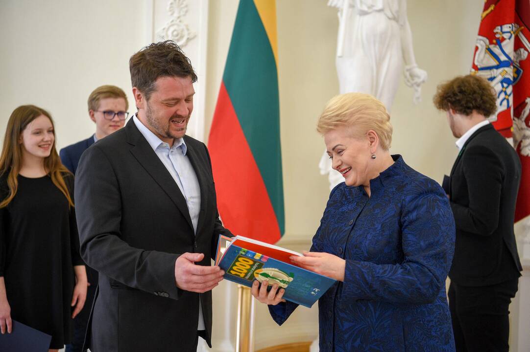 „Lietuvos tūkstantmečio vaikų“ nugalėtojai – Prezidentūroje